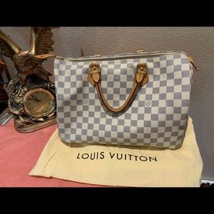 Authentic Louis Vuiiton bag